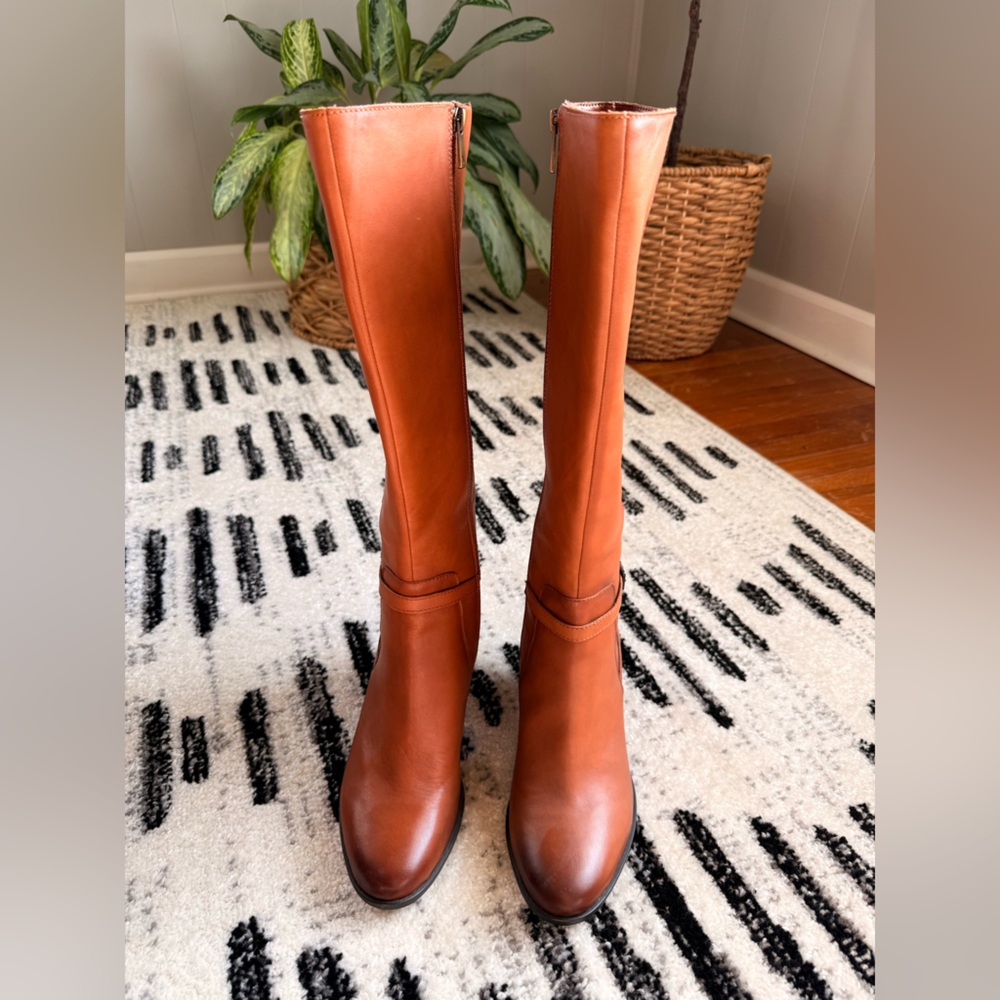 NWOT Naturalizer Kalina Boots 9.5 wide width (not wide calf)
